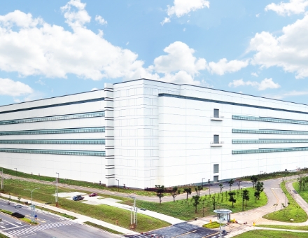 獲 LEED 認證申博太陽城廠房