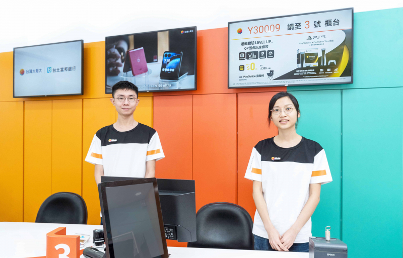 臺灣大哥大導(dǎo)入創(chuàng)利空間IMPRESS雲(yún)端數(shù)位內(nèi)容公播管理系統(tǒng)，可從總部遠(yuǎn)端管理及即時推播行銷文宣至全臺目標(biāo)門市